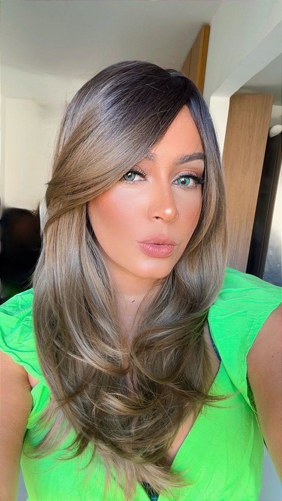 WIG ISADORA MORENA ILUMINADA