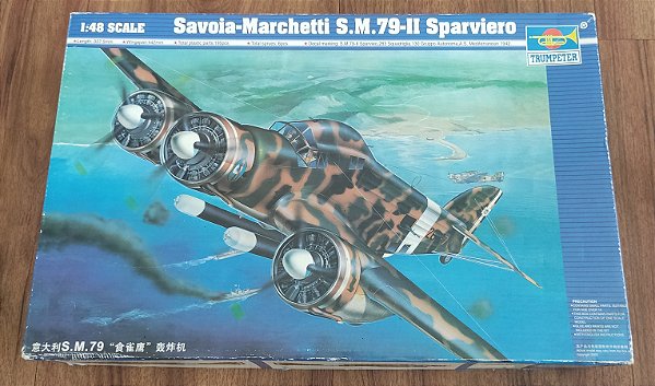 Miniatura de Bombardeiro Italiano S.M.79 Sparviero 1/48 Trumpeter