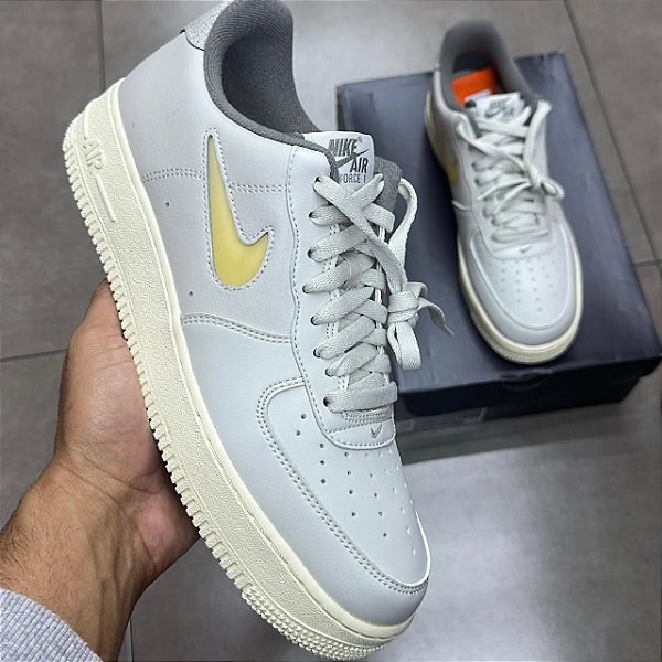TÊNIS NIKE AIR FORCE 1 '07 LX VINTAGE (COMPLETO)