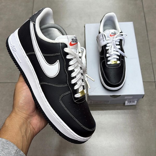 TÊNIS NIKE AIR FORCE 1 LOW FIRST USE BLACK WHITE (COMPLETO)