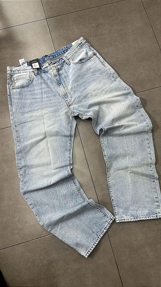 CALÇA JEANS LEVI'S 555 RELAXED STRAIGHT LAVAGEM CLARA