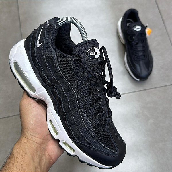 TÊNIS NIKE AIR MAX 95 BLACK WHITE (SEM CAIXA)