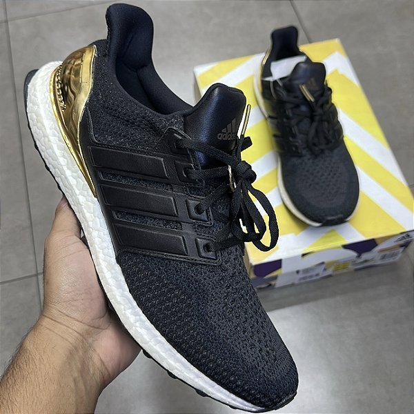 TÊNIS ADIDAS ULTRABOOST 2.0 GOLD MEDAL (COMPLETO)