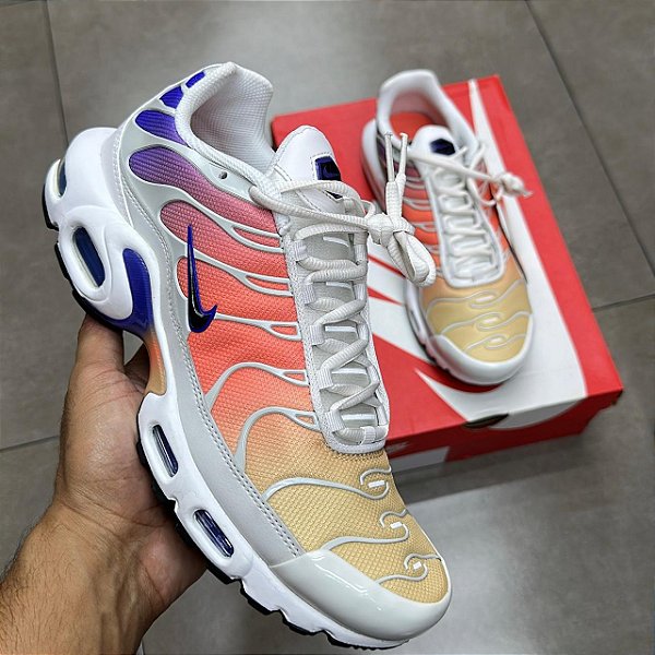 TÊNIS NIKE AIR MAX PLUS PERSIAN VIOLET LIGHT WILD MANGO (COMPLETO)