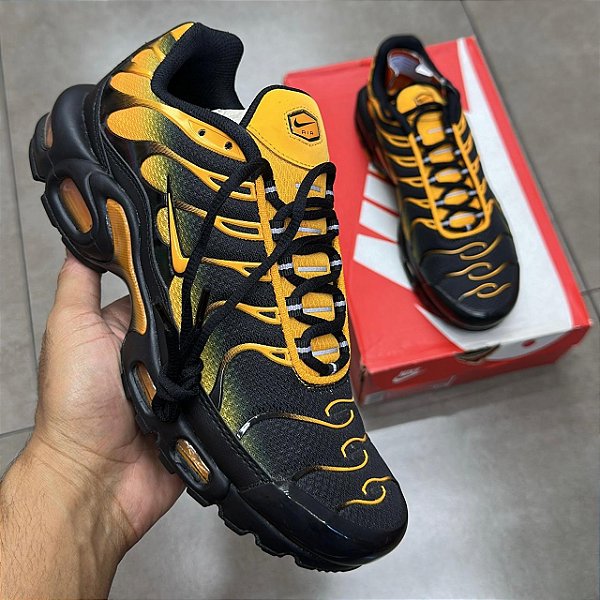 TÊNIS NIKE AIR MAX PLUS BLACK SUNDIAL (COMPLETO)