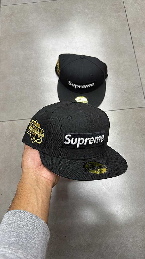 BONÉ SUPREME CHAMPIONSHIP BOX LOGO NEW ERA 59FIFTY BLACK