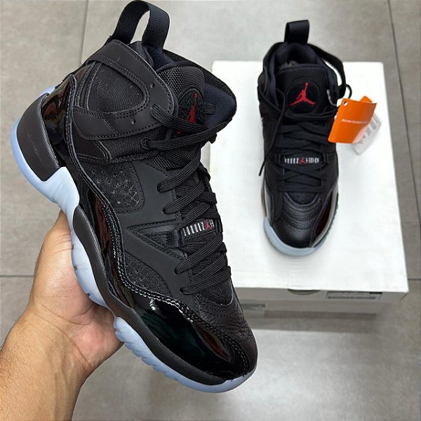 TÊNIS JORDAN JUMPMAN TWO TREY BLACK UNIVERSITY RED (COMPLETO)