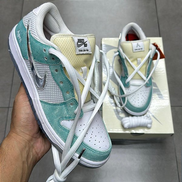TÊNIS APRIL SKATEBOARDS X NIKE SB DUNK LOW TURBO GREEN (COMPLETO)