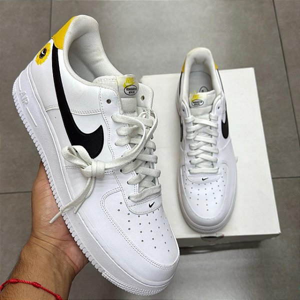 TÊNIS NIKE AIR FORCE 1 LOW HAVE A NIKE DAY WHITE GOLD (COMPLETO)