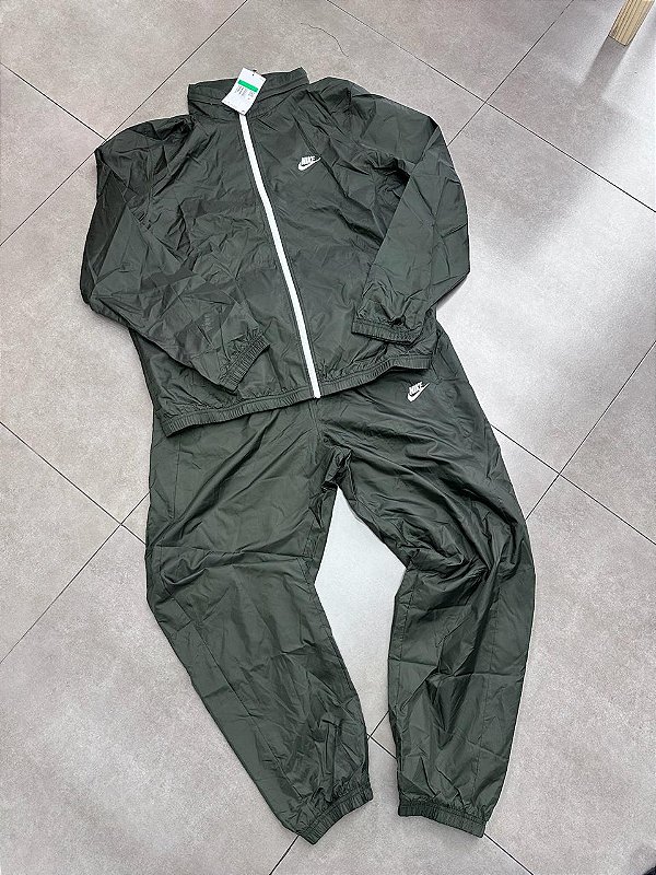 CONJUNTO NIKE VERDE