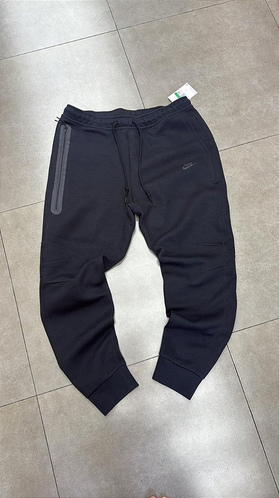 CALÇA NIKE NSW TECH FLEECE JOGGER BLACK WHITE