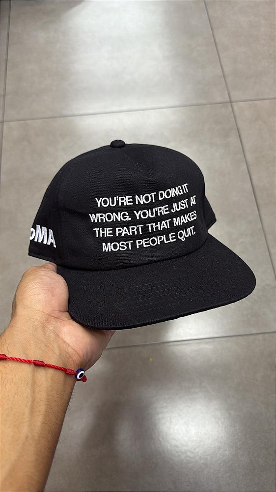 BONÉ OMA STUDIOS DON'T QUIT BLACK WHITE