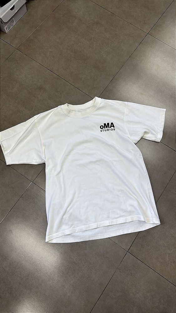 CAMISETA OMA STUDIOS MILLION DOLAR WHITE BLACK