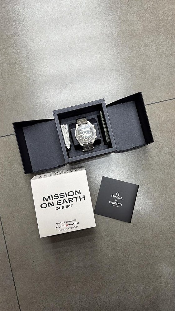 SWATCH X OMEGA RELÓGIO BIOCERAMIC MOONSWATCH MISSION ON EARTH DESERT