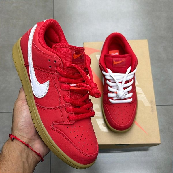 TÊNIS NIKE SB DUNK LOW UNIVERSITY RED (COMPLETO)