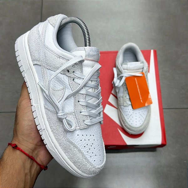 TÊNIS NIKE DUNK LOW SUMMIT WHITE PHOTON DUST (COMPLETO)