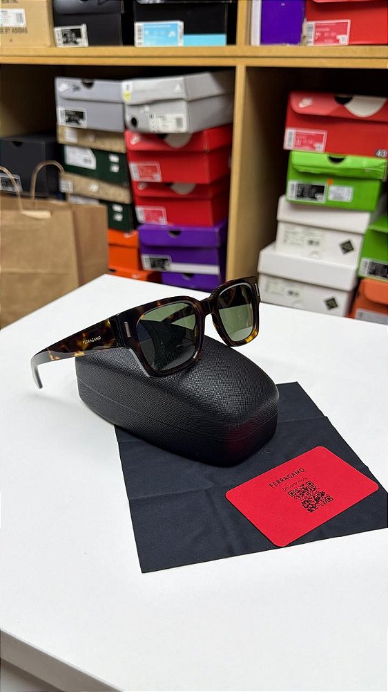 ÓCULOS FERRAGAMO GREEN SQUARE DARK TORTOISE