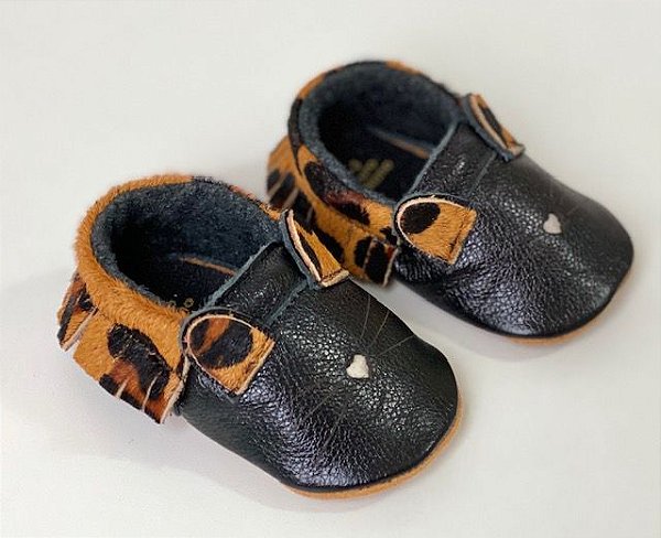 Moccs Oncinha com Franja