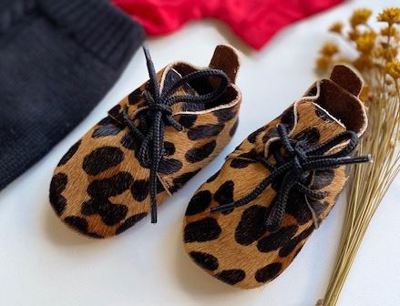 Moccs Oxford Oncinha