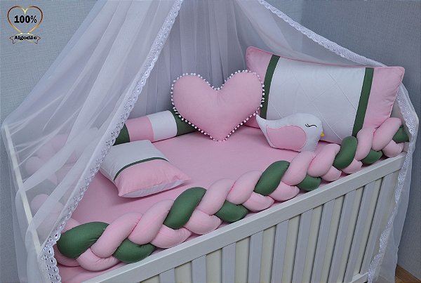 kit berço rolinho verde oliva e rosa