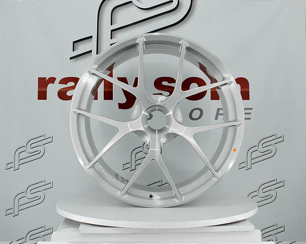 Jogo de Roda Porsche  GTS 992.2 Aço Escovado Prata Center Lock- 20x8,5 e 21x11,5 Offset 50 e 79(Nv)