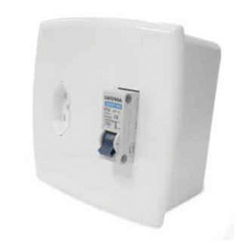 CAIXA AR CONDICIONADO EMB= C/TOMADA 20A + DISJUNTOR 25A - BRANCO ILUMI