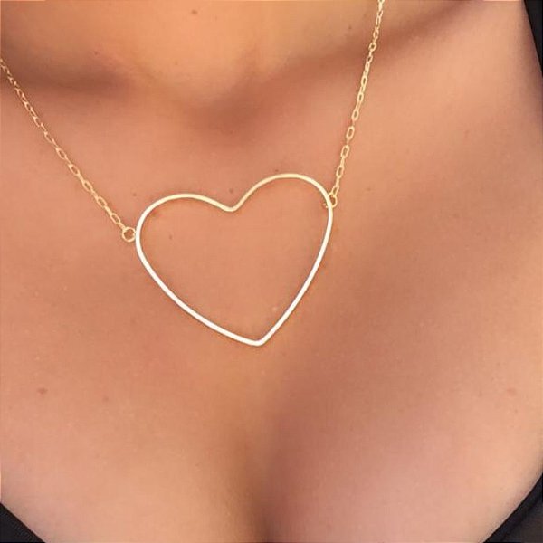 Colar Coração Vazado Grande Folheado em Ouro 18k