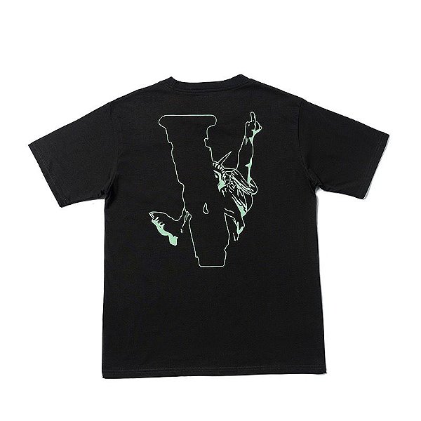Camiseta VLONE Preta Liberty Middle-Finger