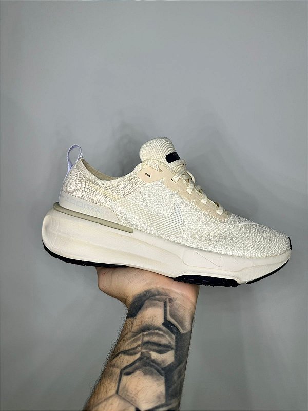 PRONTA ENTREGA - Nike ZoomX Invincible Run 3 Light Cream