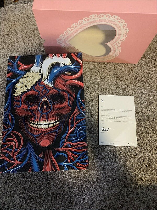 strange love dunks box