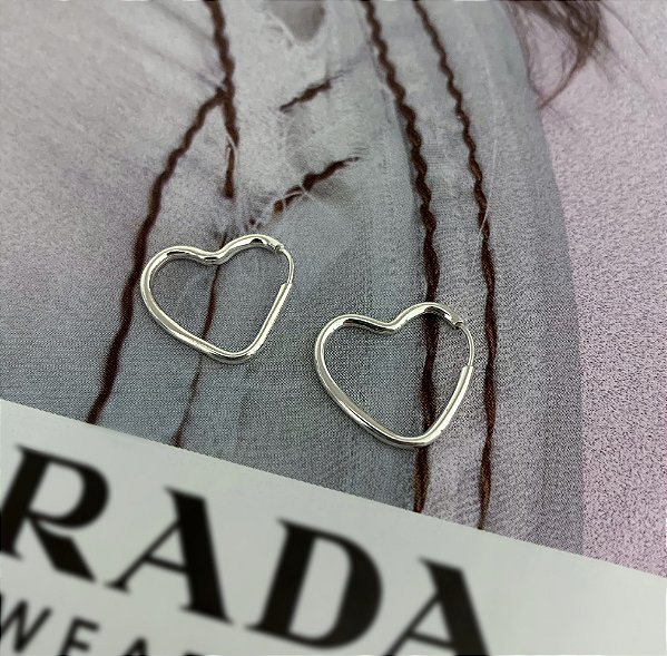 Argola de Coração Fio Quadrado 16mm Prata 925