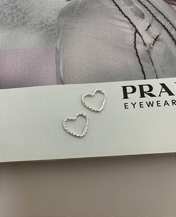 Argola de Coração Torcido 14mm Prata 925