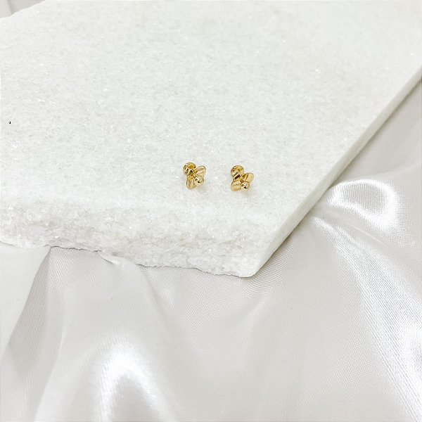 Brinco de Bolinha com Tarraxa Baby Folheado a Ouro