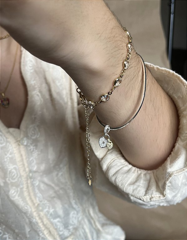Bracelete com Berloque de Coração Cravejado em Prata 925