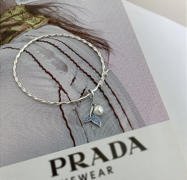 Bracelete Ondulado com Berloque de Sereia Cravejado com Pérola Prata 925