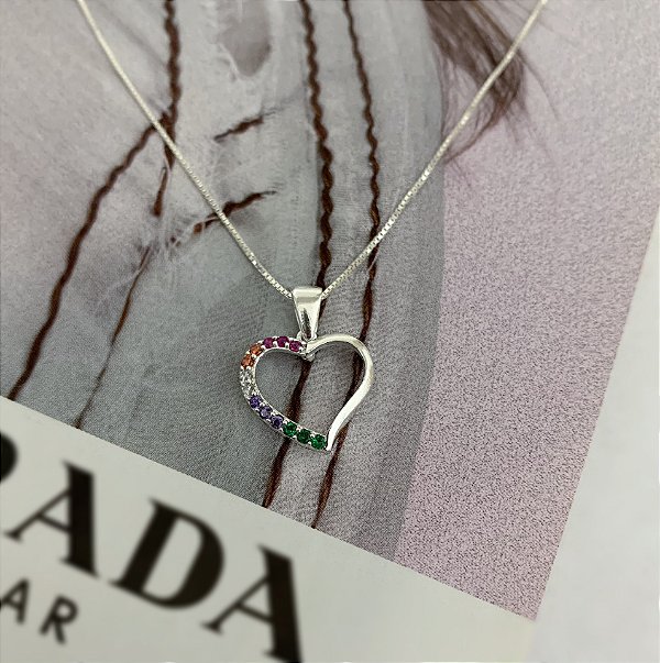 Colar com Pingente de Coração Cravejado de Zircônias Coloridas Prata 925