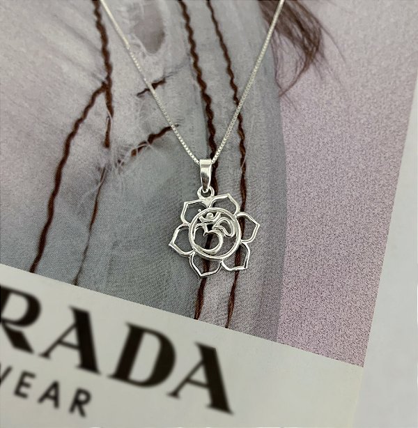 Colar com Pingente de Flor de Lótus Budista Prata 925