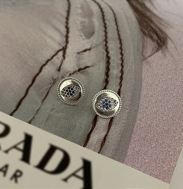 Brinco de Olho Grego Cravejado de Zircônias em Prata 925