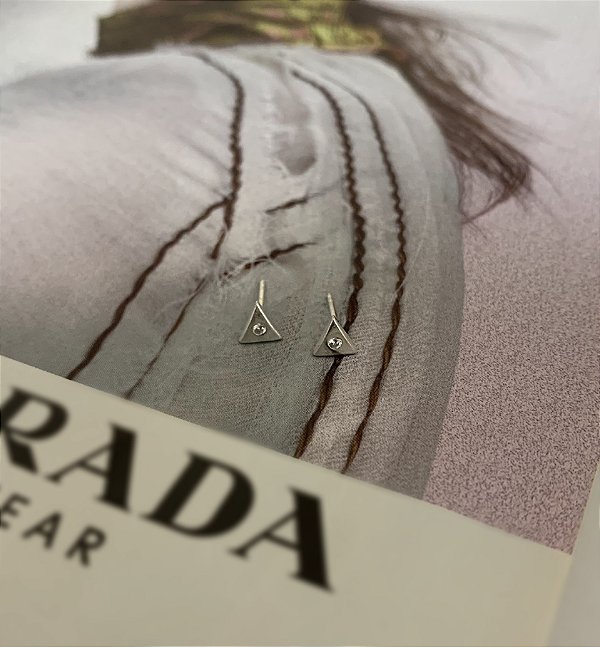 Brinco Triângulo Prata 925