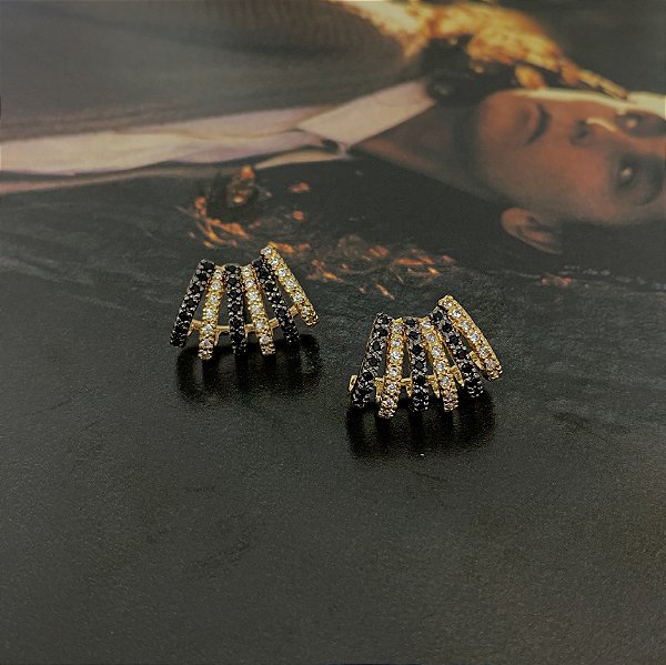 Brinco Ear Cuff Rodinado Cravejado com Zircônias Folheado a Ouro