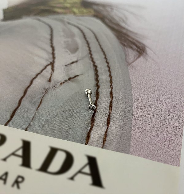 Piercing de Orelha em Aço Cirúrgico Ponto de Luz