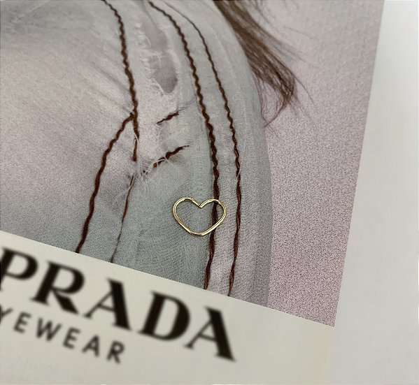 Piercing de Orelha em Aço Cirúrgico Argolinha de Coração Lisa