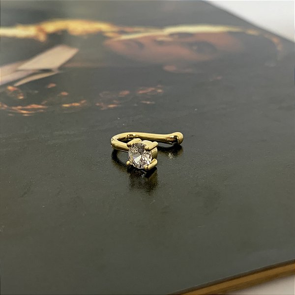 Piercing Fake com Ponto de Luz Folheado a Ouro