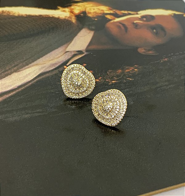 Brinco de Coração Cravejado com Microzircônias Folheado a Ouro