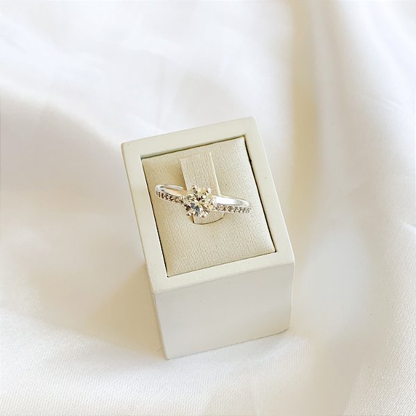 Anel Solitário Em Prata 925 - N°21