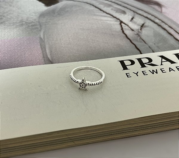 Anel Estrela Cravejada em Prata 925 N°15