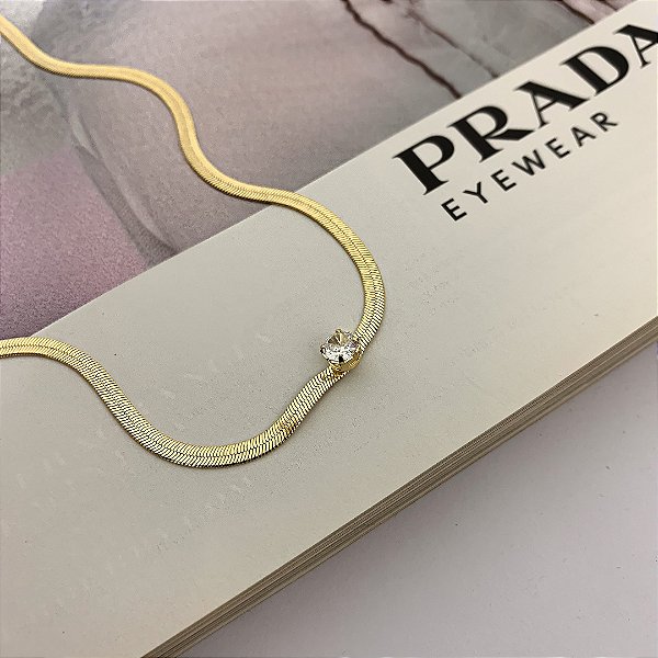 Choker de Fita Laminada com Ponto de Luz Folheado a Ouro