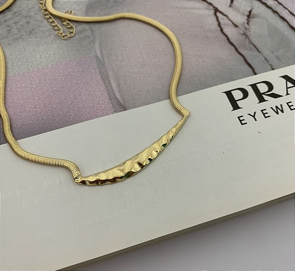 Colar de Malha com Pingente Martelado Folheado a Ouro