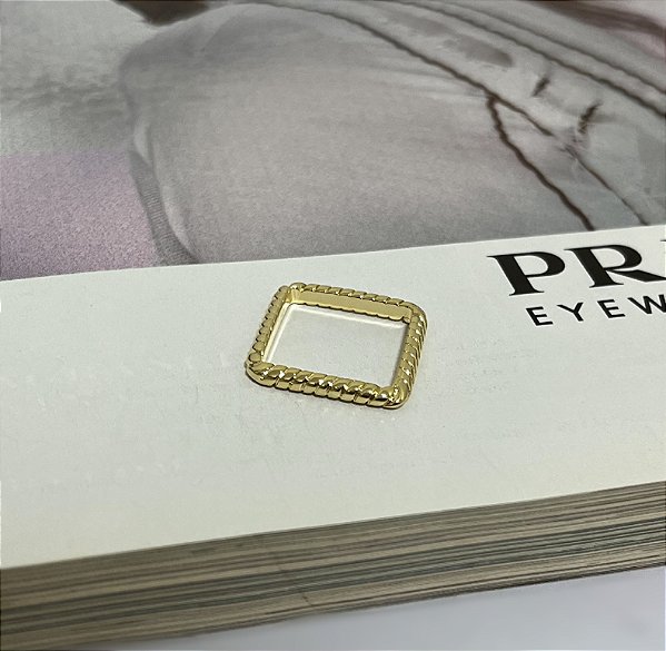 Anel Quadrado Fio Torcido Folheado a Ouro