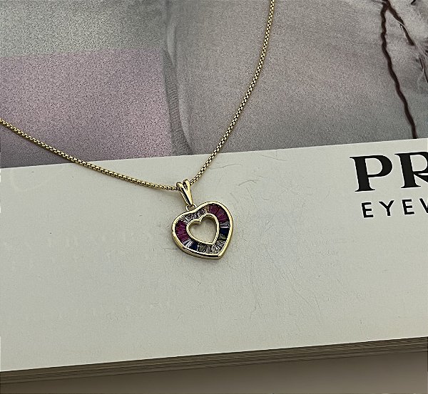 Colar Coração Vazado Cravejado com Zircônias Rosa Folheado a Ouro